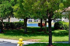 7812 Regal Heron Cir-Unit -3-301 in Naples, FL - Building Photo - Building Photo
