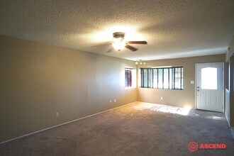 6708 Randall St in Bakersfield, CA - Building Photo - Building Photo