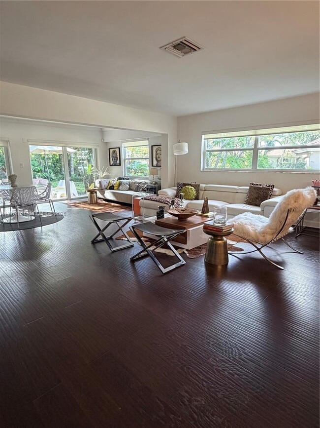 2857 N Palm Aire Dr in Pompano Beach, FL - Building Photo - Building Photo