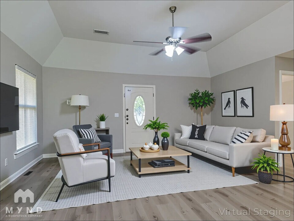 1606 Briarcliff St in Conroe, TX - Building Photo