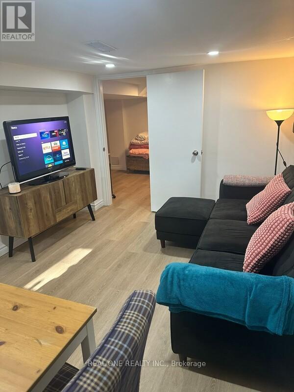 124 Malvern Ave in Toronto, ON - Building Photo - Building Photo