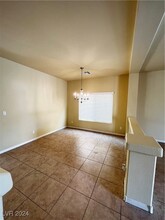 6411 Parrot Ridge Ct in Las Vegas, NV - Building Photo - Building Photo