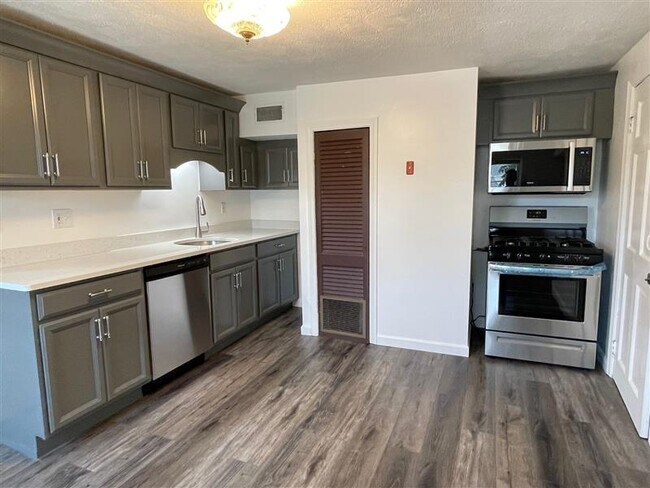 72 School St, Unit 2