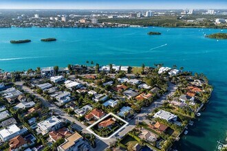 10110 E Broadview Dr in Bay Harbor Islands, FL - Building Photo - Building Photo