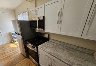 3806 W Irving Park Rd in Chicago, IL - Building Photo - Building Photo