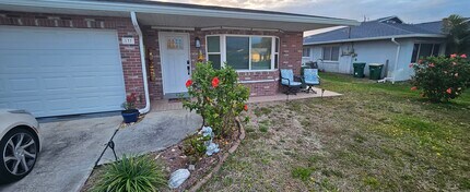 137 Magnolia St in Satellite Beach, FL - Building Photo - Building Photo