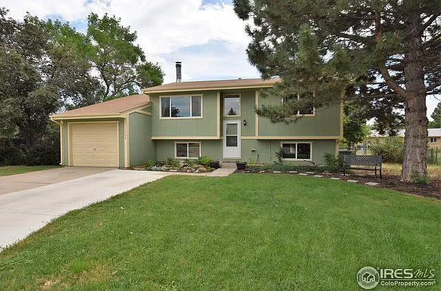 property at 1308 Ellen Pl