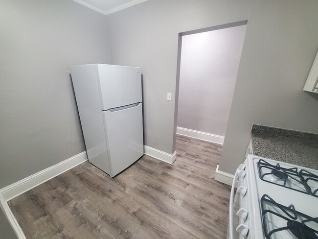 738 Washington St, Unit 19 in Norwood, MA - Foto de edificio - Building Photo