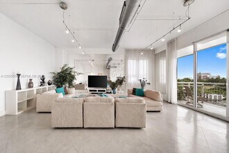 2001 Biscayne Blvd, Unit 2520 in Miami, FL - Building Photo - Building Photo