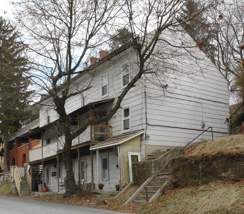 330-334 Pine St in Bellefonte, PA - Building Photo