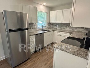 2325 Quartz Ct in Raleigh, NC - Building Photo - Building Photo