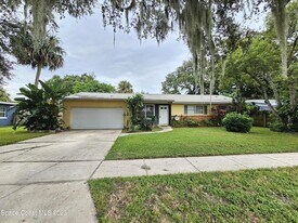 2640 Dutton Dr in Titusville, FL - Building Photo