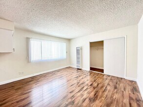 car840 in Los Angeles, CA - Building Photo - Interior Photo