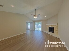 8620 Santa Clara Dr in Frisco, TX - Building Photo - Building Photo