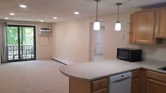 29 Harvard Ave, Unit 33 in Medford, MA - Building Photo