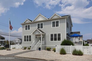1607 Baltimore Ave in Lavallette, NJ - Building Photo