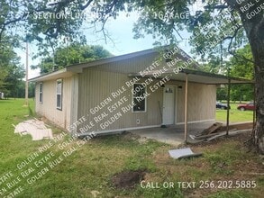 1377 Section Line Rd in Albertville, AL - Building Photo - Building Photo
