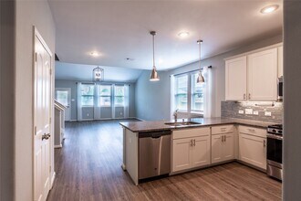 13142 Silverglen Run Trl in Houston, TX - Foto de edificio - Building Photo
