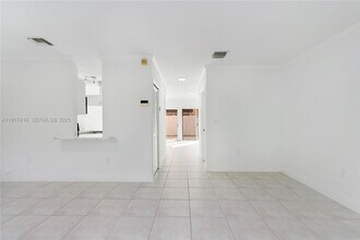 9481 SW 78th Ave in Miami, FL - Building Photo - Building Photo