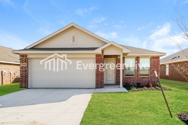 property at 12528 Huntington Rdg Wy