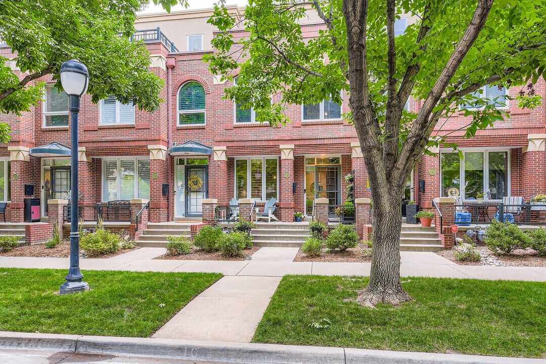16 S Monroe St in Denver, CO - Building Photo