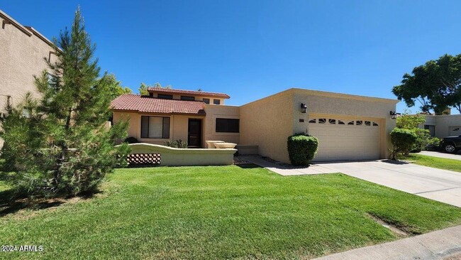 211 E Tremaine Ave in Gilbert, AZ - Building Photo - Building Photo