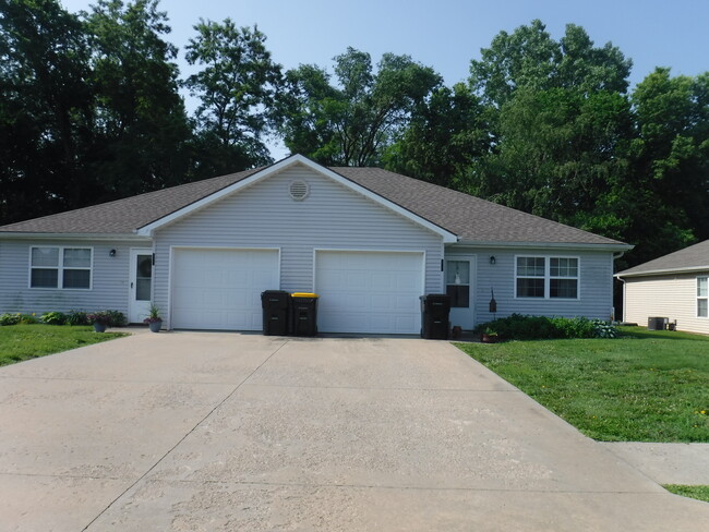 property at 804 E Market St