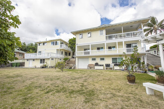 44-725-2 Kaneohe Bay Dr in Kaneohe, HI - Building Photo - Building Photo