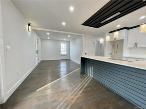 30 Rockland St, Unit 1 in Haverstraw, NY - Building Photo - Building Photo