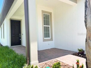 19233 Old Spanish Rd in Tampa, FL - Building Photo - Building Photo