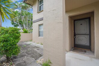 13719 Via Aurora in Delray Beach, FL - Building Photo - Building Photo