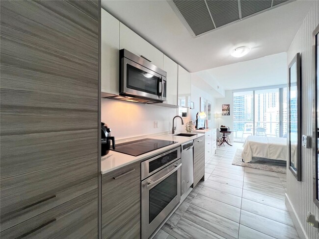 property at 1300 Brickell Bay Dr