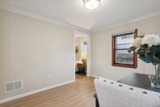 2107 Schlimgen Ave in Madison, WI - Building Photo - Building Photo