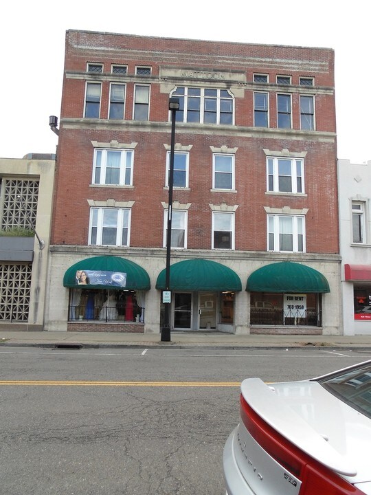 14 Washington Ave in Endicott, NY - Building Photo