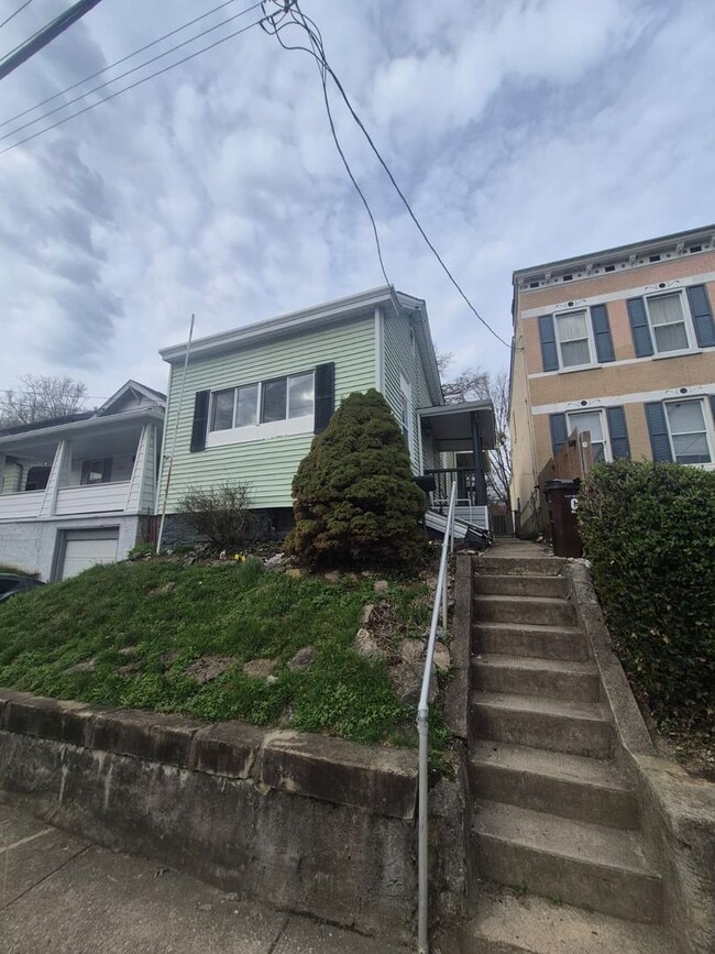 property at 1327 Parkway Ave