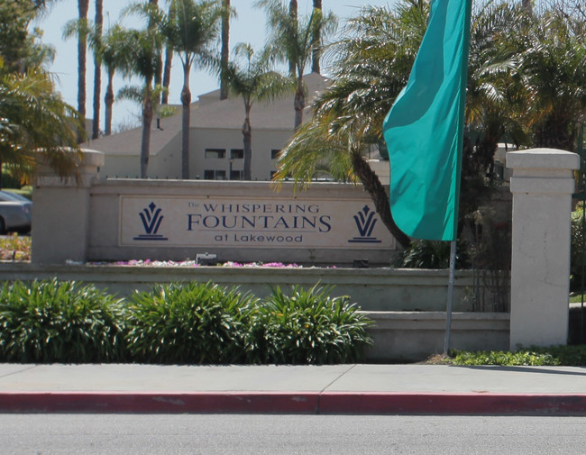 Whispering Fountains in Lakewood, CA - Building Photo - Building Photo