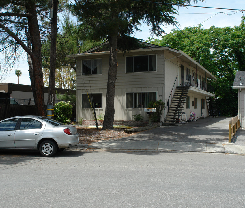 818 Reinert in Mountain View, CA - Foto de edificio