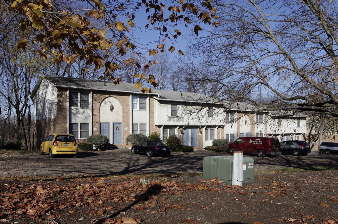 403-417 Heritage Ave in Canal Fulton, OH - Building Photo