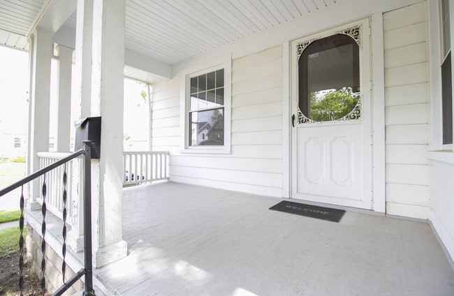 701 Hampton Ave in Toledo, OH - Building Photo - Building Photo