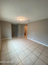 9443 Sibbald Rd in Jacksonville, FL - Building Photo - Building Photo