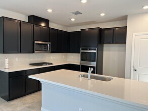 396 Purple Sandpiper St in Las Vegas, NV - Building Photo - Building Photo
