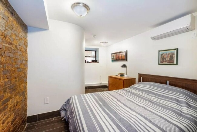 167 Mott St in New York, NY - Building Photo - Building Photo