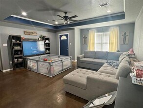 805 Clay St in Glen Rose, TX - Building Photo - Building Photo