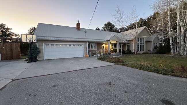 property at 546 Alaska Frontage Rd