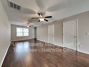 253 Cobblestone Place Dr in Goodlettsville, TN - Building Photo - Building Photo