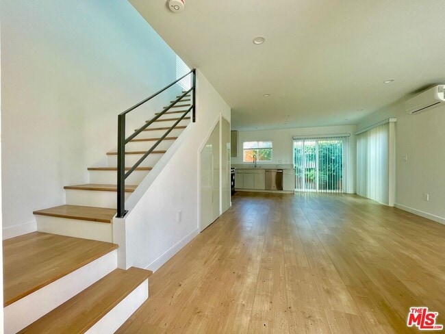 953 E Brett St in Inglewood, CA - Building Photo - Building Photo