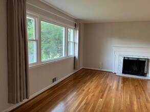 7206 Bayside Ct in McLean, VA - Building Photo - Building Photo