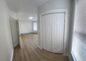 706 George St in New Haven, CT - Building Photo