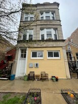 1328 N Campbell Ave, Unit 1R in Chicago, IL - Building Photo