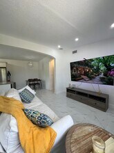 4170 NE 15th Ave, Unit 1 in Pompano Beach, FL - Foto de edificio - Building Photo